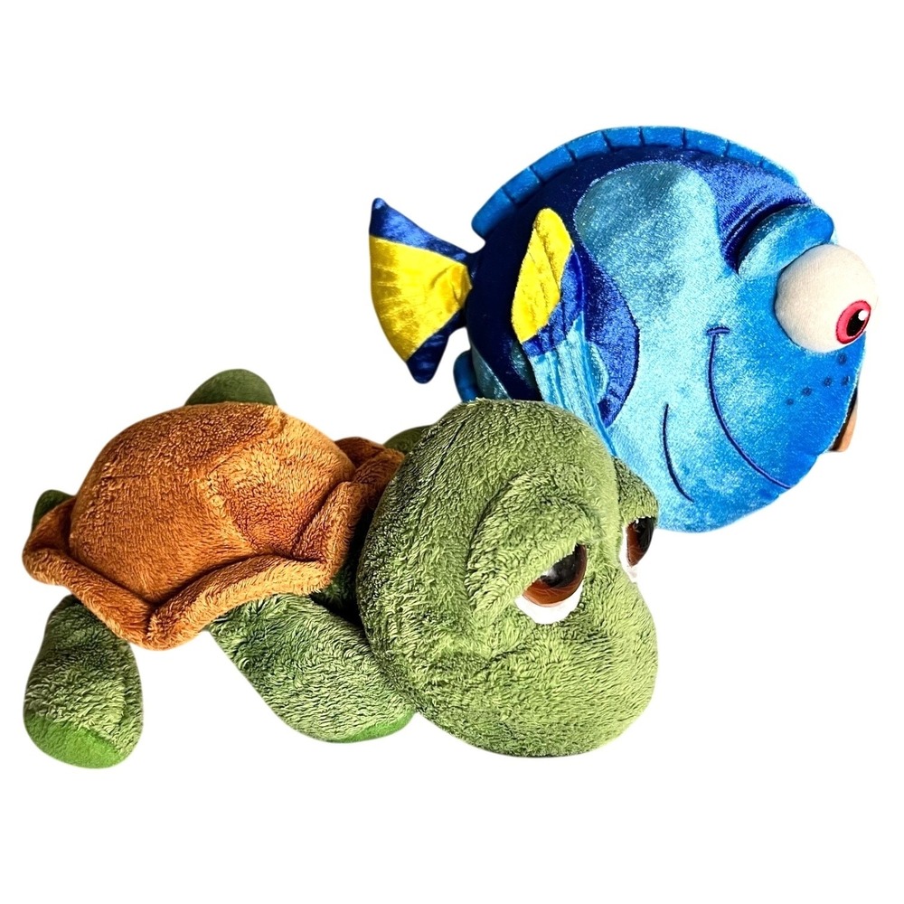 Disney Pixar Finding Nemo Squirt Turtle and Dory Plush Stuffed Animal Lot 2pc
